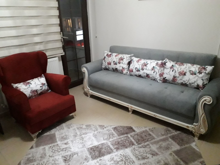 Mavi durak kampüs yolunda günlük kiralık apart